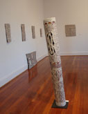 Dhudi Djapu [Ceremonal Pole] by Galuma Maymuru at Annandale Galleries